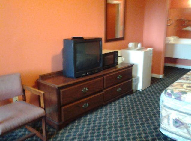 Royal Inn & Suites ทูนิคา ห้อง รูปภาพ