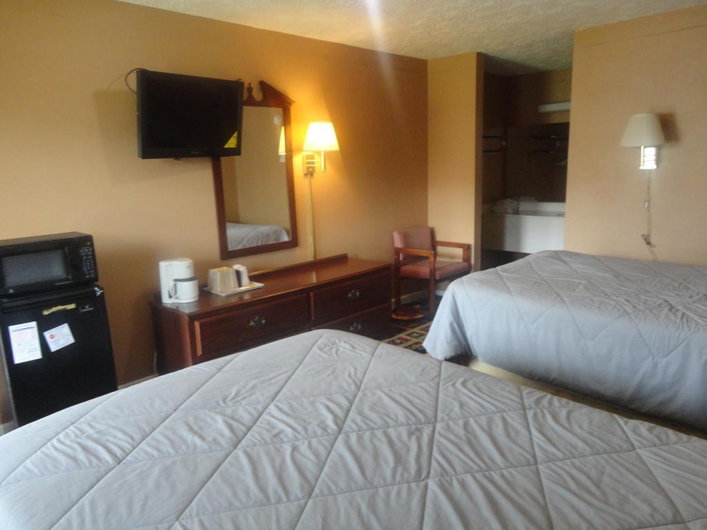 Royal Inn & Suites ทูนิคา ห้อง รูปภาพ